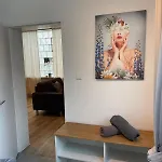 Unique Loft For 8 Apartmán