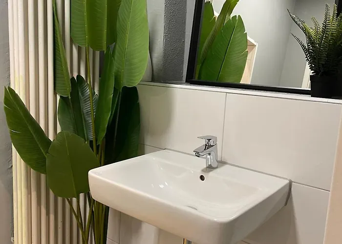 Unique Loft For 8 Lägenhet